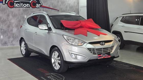 HYUNDAI IX35 2.0 MPFI GLS 4X2 16V GASOLINA 4P AUTOMÁTICO HYUNDAI IX35 2.0 MPFI GLS 4X2 16V GASOLINA 4P AUTOMÁTICO